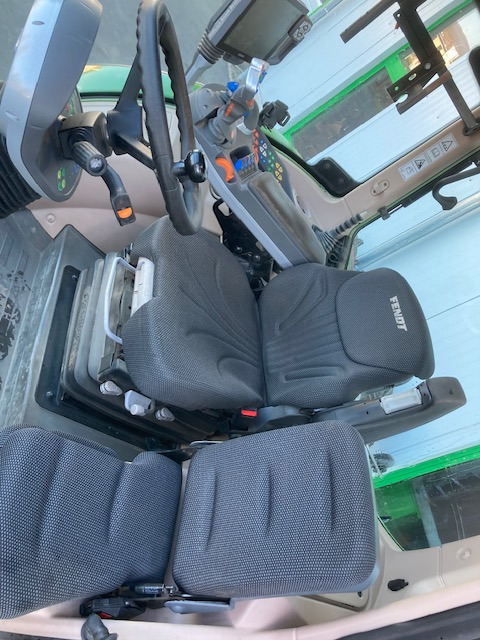 Fendt 718 Vario S4 Profi Plus - Farm tractor: picture 5 Fendt 718 Vario S4 Profi Plus - Farm tractor: picture 5