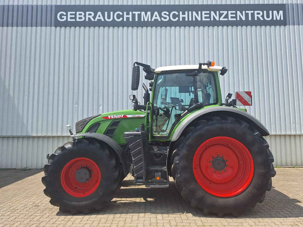 Fendt 724 Vario Gen6 Profi Setting2 - Farm tractor: picture 1 Fendt 724 Vario Gen6 Profi Setting2 - Farm tractor: picture 1