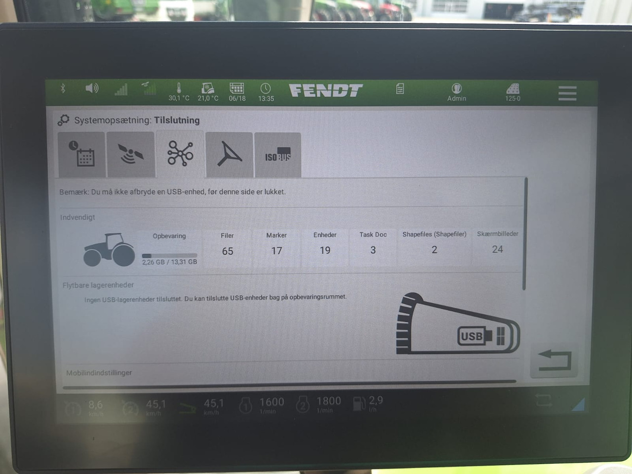 Fendt 724 Vario Gen6 Profi Setting2 - Farm tractor: picture 2 Fendt 724 Vario Gen6 Profi Setting2 - Farm tractor: picture 2