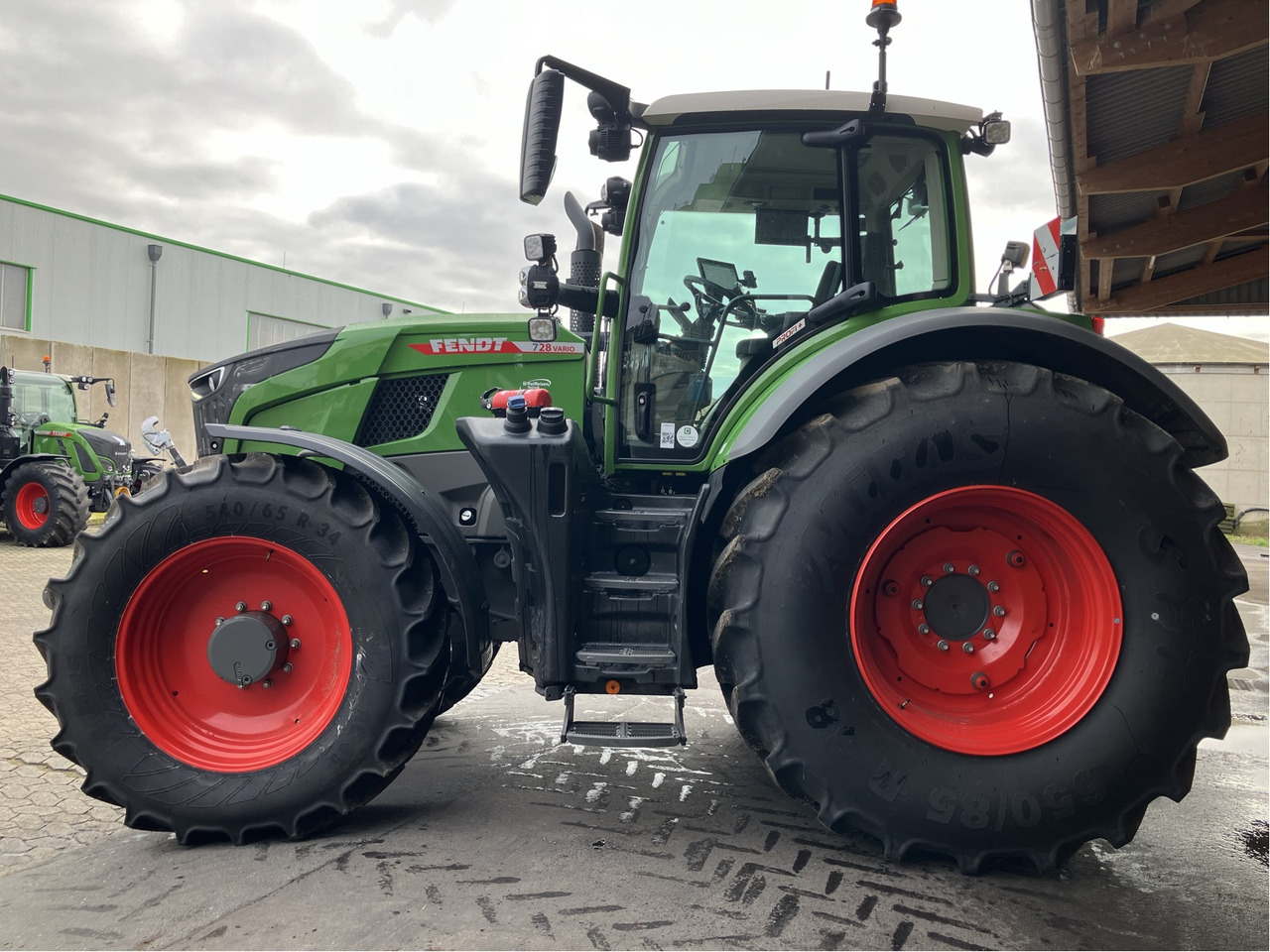Fendt 728 Vario Gen7 - Farm tractor: picture 1 Fendt 728 Vario Gen7 - Farm tractor: picture 1