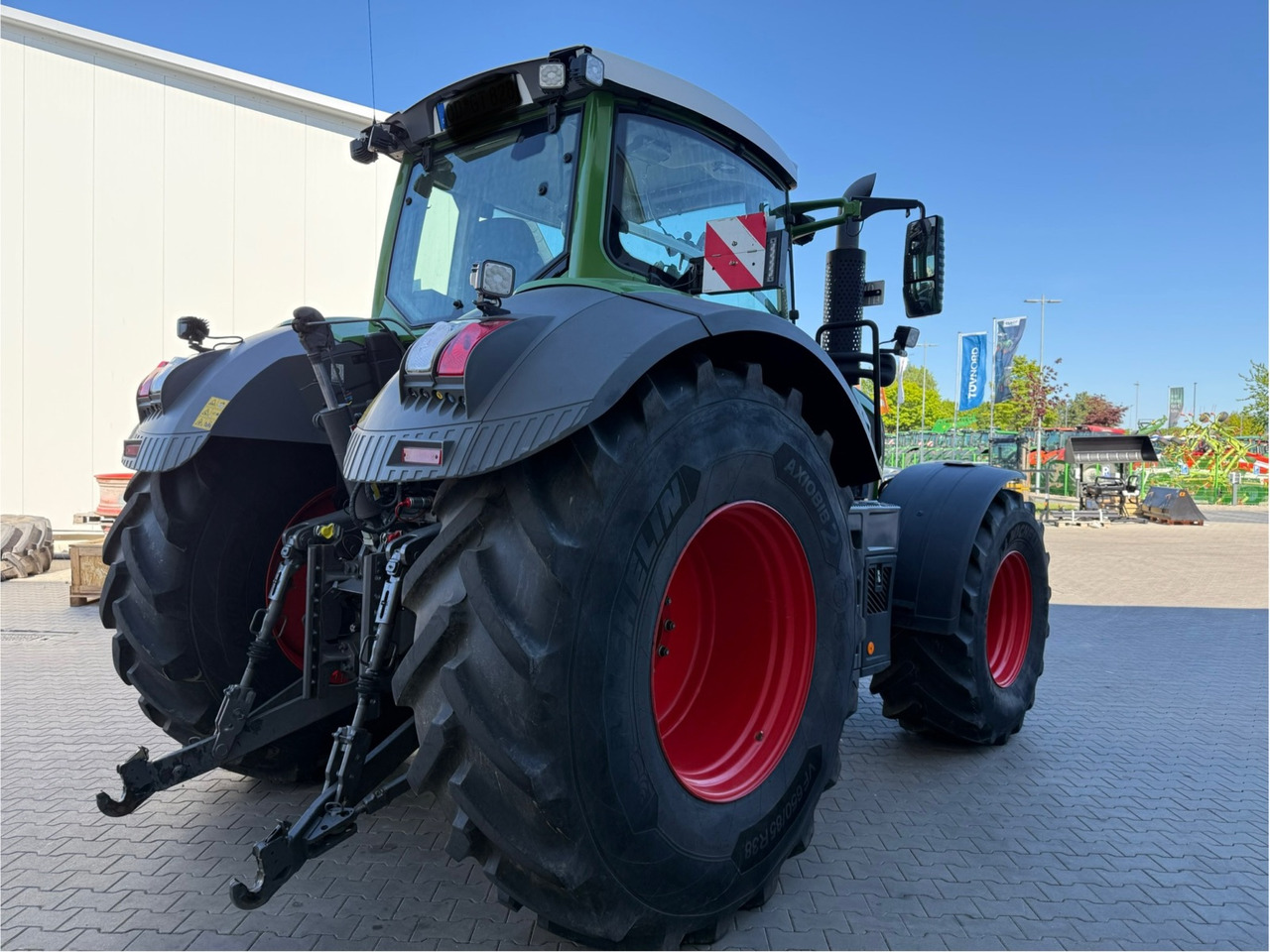 Fendt 828 Vario ProfiPlus Motor NEU - Farm tractor: picture 5 Fendt 828 Vario ProfiPlus Motor NEU - Farm tractor: picture 5