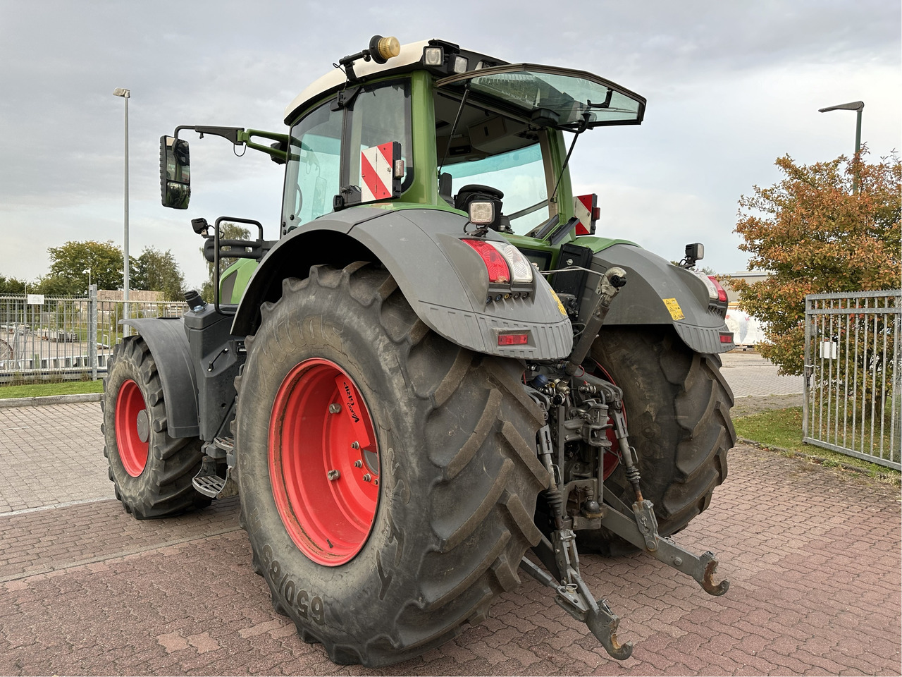 Fendt 828 Vario S4 - Farm tractor: picture 4 Fendt 828 Vario S4 - Farm tractor: picture 4