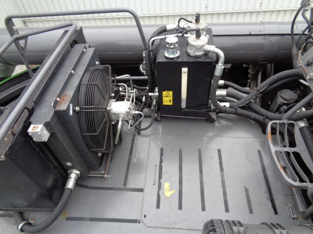 Fendt Mähdrescher 8410 P - Combine harvester: picture 5 Fendt Mähdrescher 8410 P - Combine harvester: picture 5