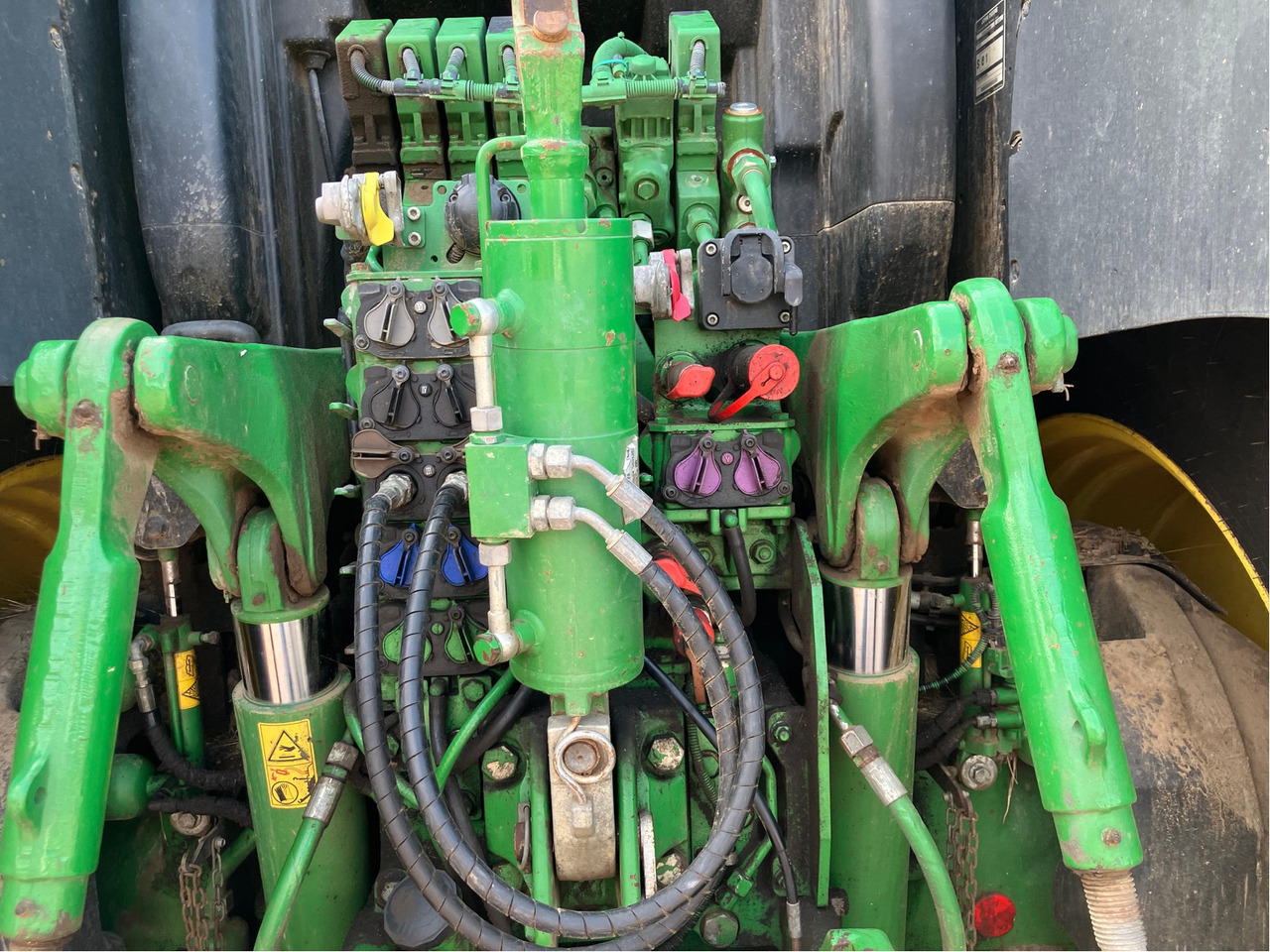 John Deere 6250 R - Farm tractor: picture 2 John Deere 6250 R - Farm tractor: picture 2