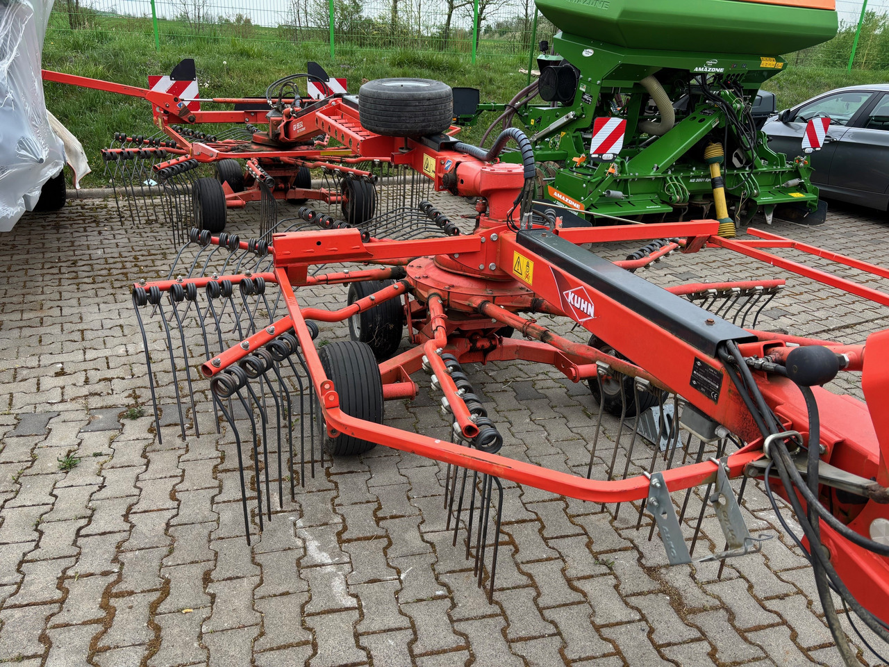 Kuhn Schwader 6632 - Tedder/ Rake: picture 4 Kuhn Schwader 6632 - Tedder/ Rake: picture 4