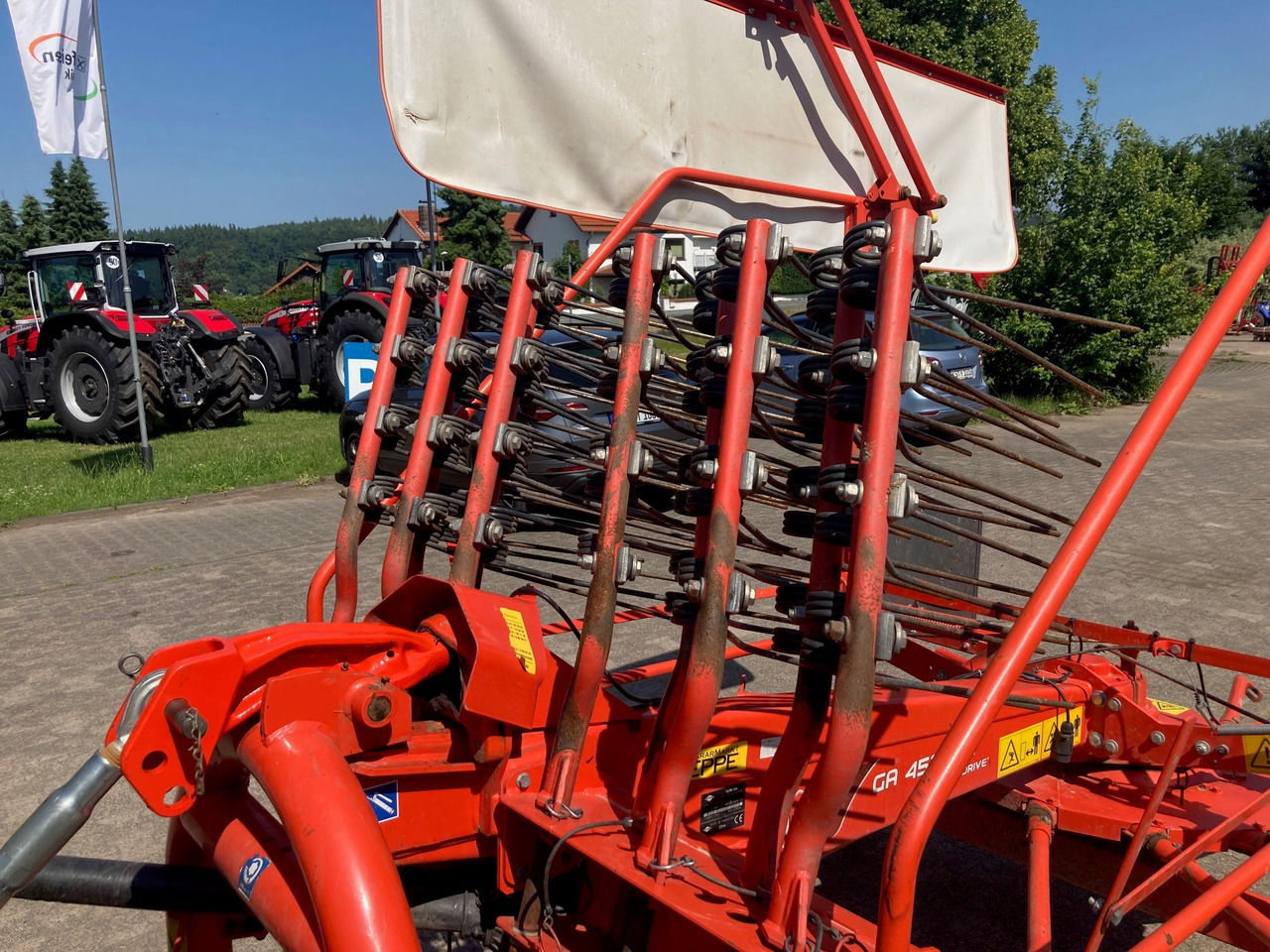 Kuhn Schwader GA 4521 - Tedder/ Rake: picture 2 Kuhn Schwader GA 4521 - Tedder/ Rake: picture 2