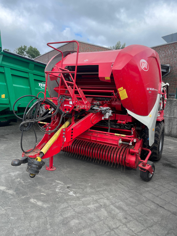 Lely 245 Tornado Wickelcombi - Hay and forage equipment: picture 5 Lely 245 Tornado Wickelcombi - Hay and forage equipment: picture 5