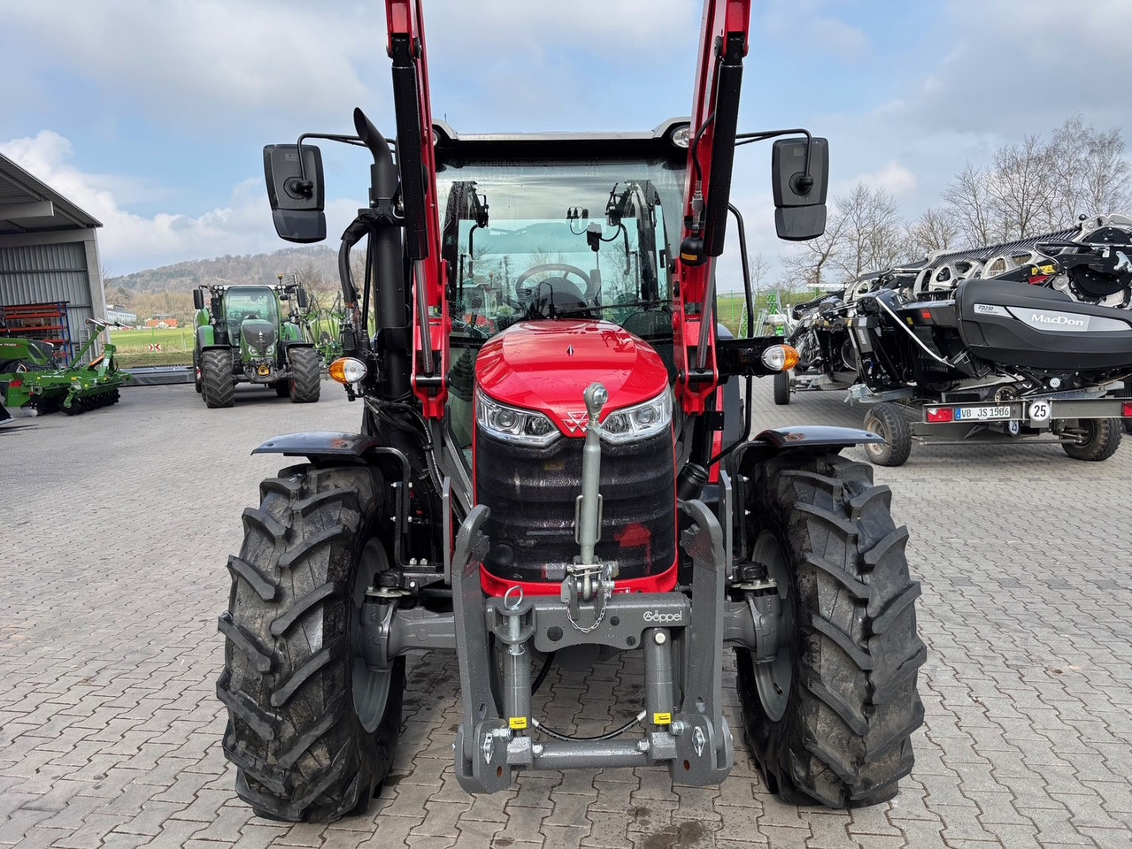 Massey Ferguson 4708 M Cab - Farm tractor: picture 4 Massey Ferguson 4708 M Cab - Farm tractor: picture 4