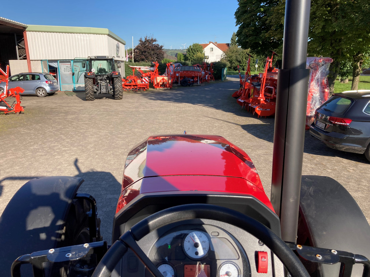 Massey Ferguson 4708 M Plattform Essential - Farm tractor: picture 4 Massey Ferguson 4708 M Plattform Essential - Farm tractor: picture 4
