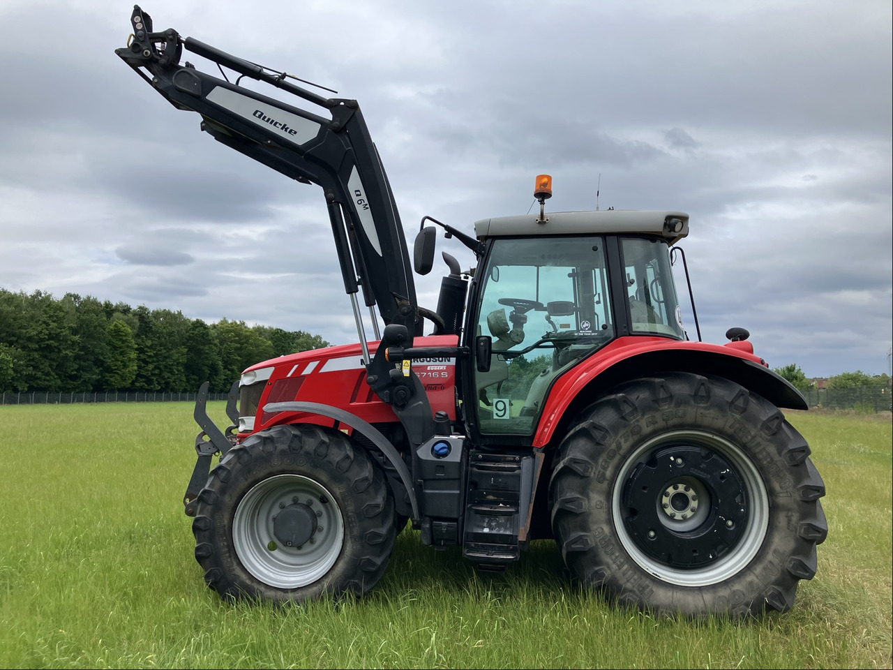 Massey Ferguson 6716 S Dyna 6 - Farm tractor: picture 1 Massey Ferguson 6716 S Dyna 6 - Farm tractor: picture 1