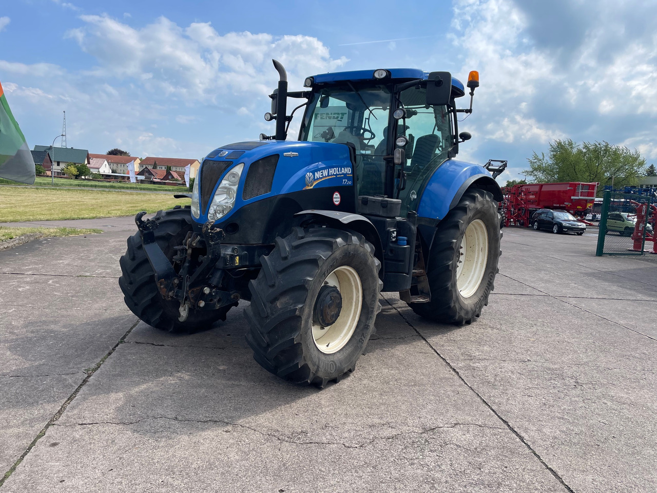 New Holland T7.210 Autocommand - Farm tractor: picture 1 New Holland T7.210 Autocommand - Farm tractor: picture 1