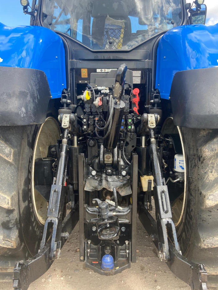 New Holland T7.290 AutoCommand - Farm tractor: picture 4 New Holland T7.290 AutoCommand - Farm tractor: picture 4