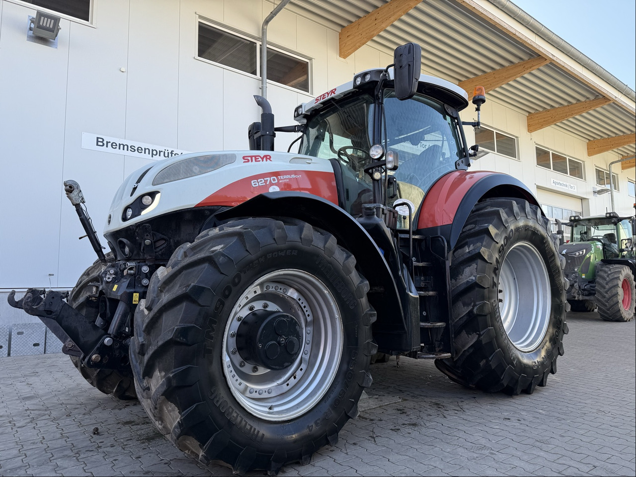 Steyr 6270 Terrus CVT - Farm tractor: picture 1 Steyr 6270 Terrus CVT - Farm tractor: picture 1