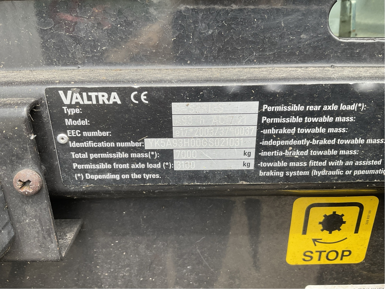 Valtra A 93 - Farm tractor: picture 2 Valtra A 93 - Farm tractor: picture 2