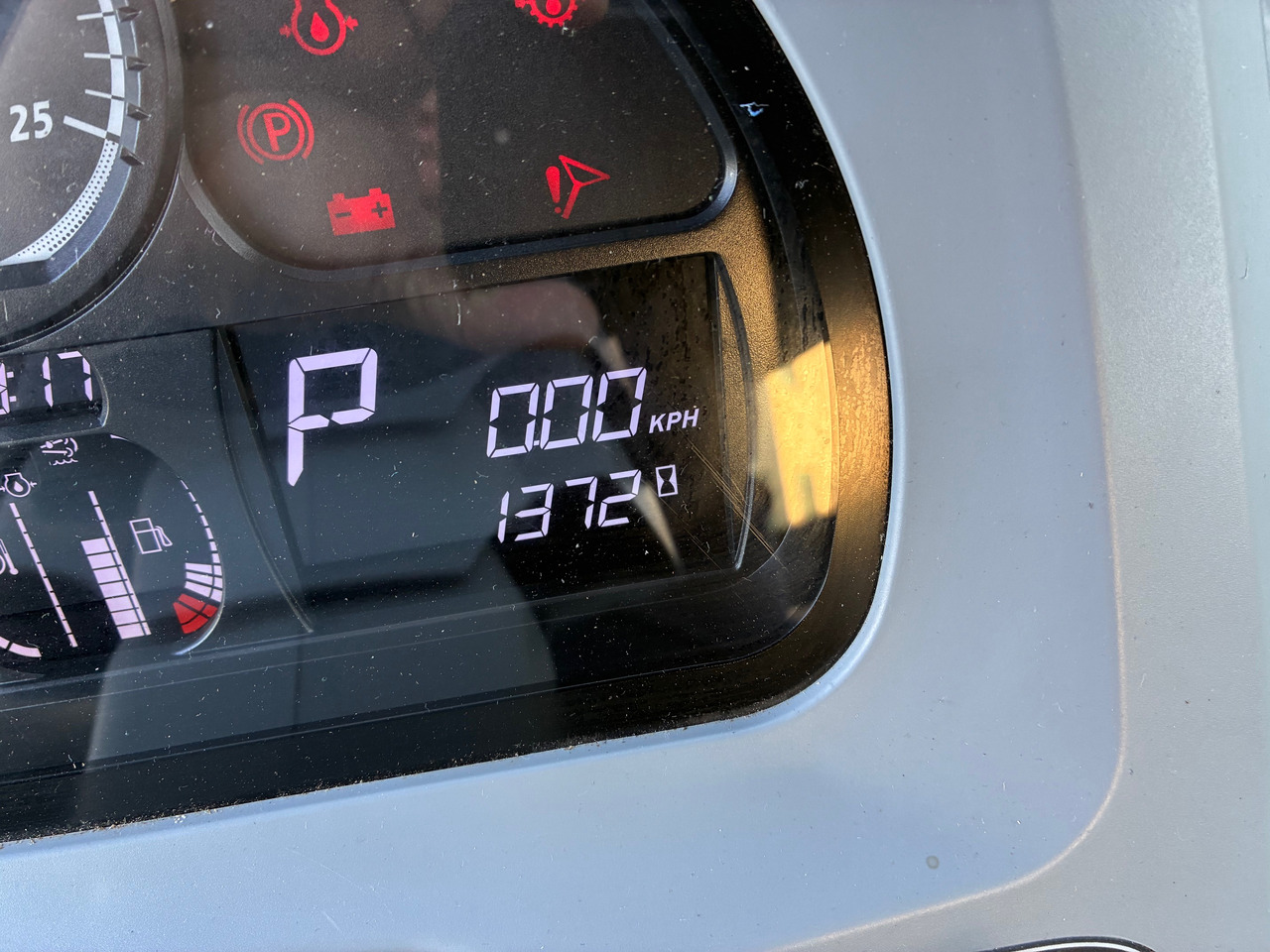 Valtra A114MH4 AC 71.5 - Farm tractor: picture 2 Valtra A114MH4 AC 71.5 - Farm tractor: picture 2