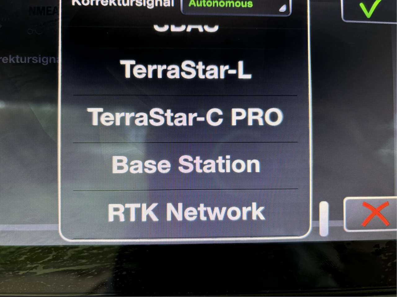 Valtra Q265 - Farm tractor: picture 4 Valtra Q265 - Farm tractor: picture 4