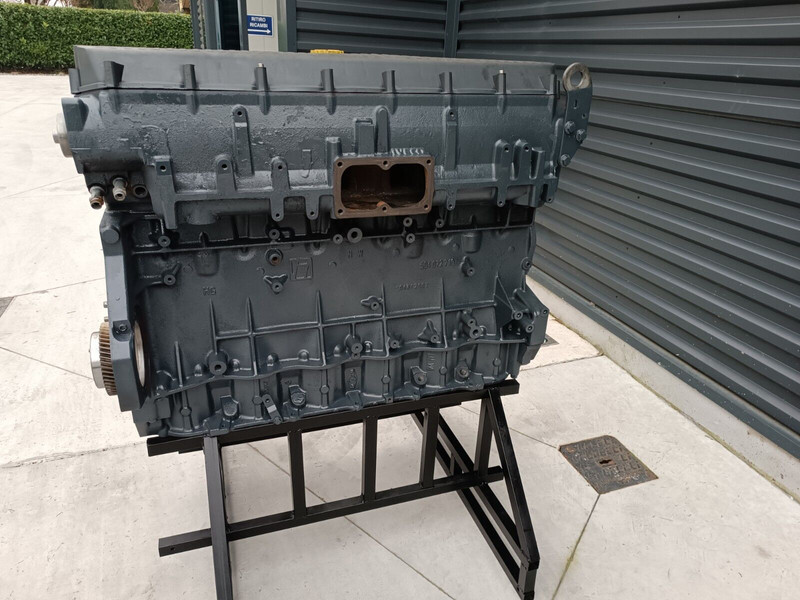 Iveco STRALIS CURSOR 13 F3BE3681 EURO 5 RECONDITIONED WITH WARRANTY - Engine for Truck: picture 1 Iveco STRALIS CURSOR 13 F3BE3681 EURO 5 RECONDITIONED WITH WARRANTY - Engine for Truck: picture 1