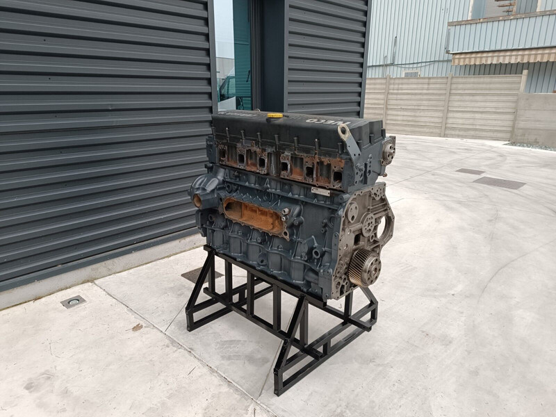 Iveco STRALIS CURSOR 13 F3BE3681 EURO 5 RECONDITIONED WITH WARRANTY - Engine for Truck: picture 2 Iveco STRALIS CURSOR 13 F3BE3681 EURO 5 RECONDITIONED WITH WARRANTY - Engine for Truck: picture 2