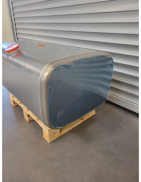 Iveco Stralis Trakker - Fuel tank for Truck: picture 4 Iveco Stralis Trakker - Fuel tank for Truck: picture 4
