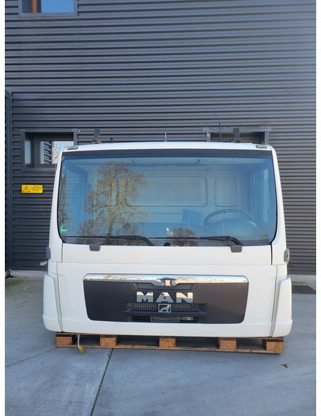 MAN TGM - Day cab - Cab and interior for Truck: picture 2 MAN TGM - Day cab - Cab and interior for Truck: picture 2
