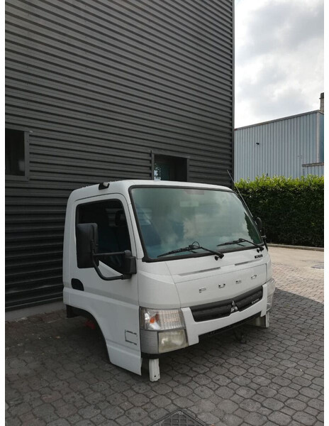 Mitsubishi Fuso CANTER C TYPE MODEL Euro 6, Euro 5, EEV - Cab and interior for Truck: picture 3 Mitsubishi Fuso CANTER C TYPE MODEL Euro 6, Euro 5, EEV - Cab and interior for Truck: picture 3