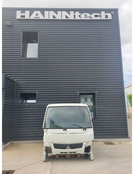 Mitsubishi Fuso S TYPE - NARROW - Cab and interior for Truck: picture 3 Mitsubishi Fuso S TYPE - NARROW - Cab and interior for Truck: picture 3