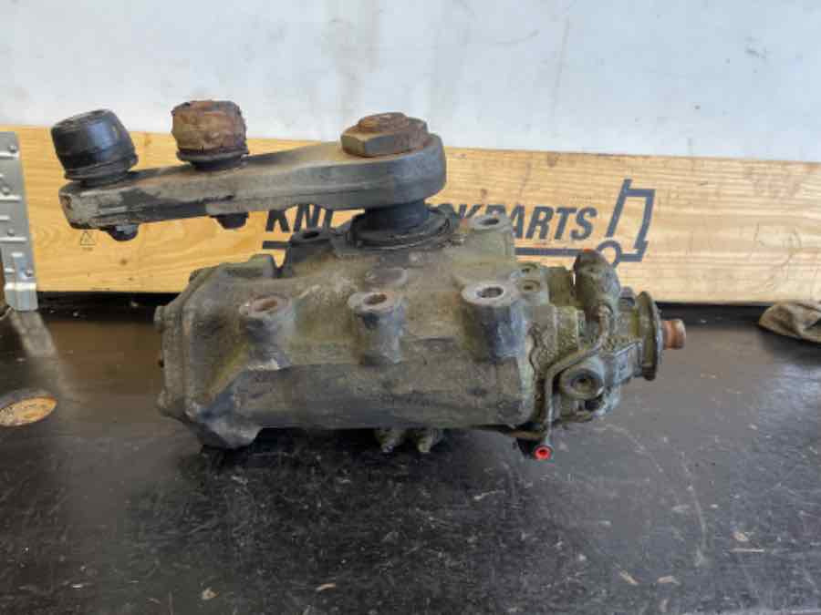MAN STEERING GEAR 81.46200-6496 - Steering for Truck: picture 3 MAN STEERING GEAR 81.46200-6496 - Steering for Truck: picture 3