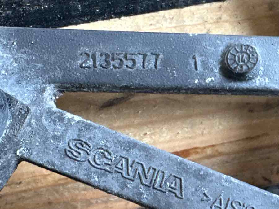 SCANIA BRACKET 2135577 - Frame/ Chassis for Truck: picture 3 SCANIA BRACKET 2135577 - Frame/ Chassis for Truck: picture 3