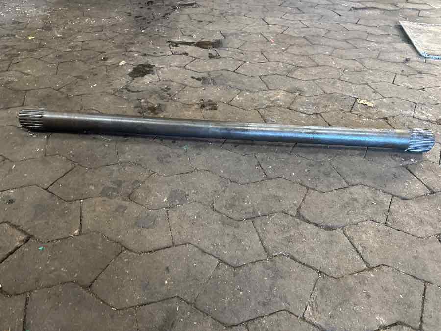SCANIA HALF SHAFT 1368178 - Brake parts for Truck: picture 1 SCANIA HALF SHAFT 1368178 - Brake parts for Truck: picture 1