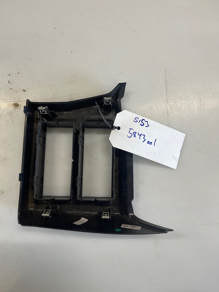 SCANIA PANEL 2084596 - Cab and interior for Truck: picture 1 SCANIA PANEL 2084596 - Cab and interior for Truck: picture 1