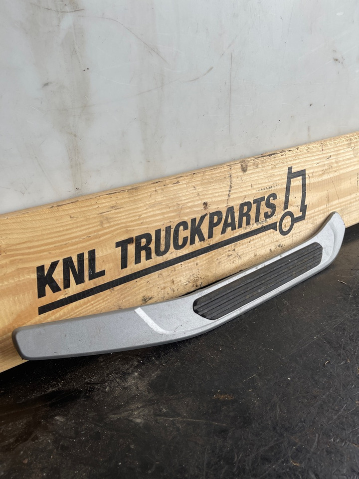 SCANIA PANEL 2095266 - Cab and interior for Truck: picture 1 SCANIA PANEL 2095266 - Cab and interior for Truck: picture 1