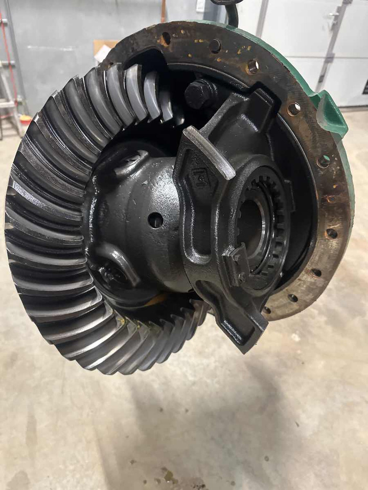 VOLVO DIFF RSS1360 - 2.85 // 22038829 - Differential gear for Truck: picture 2 VOLVO DIFF RSS1360 - 2.85 // 22038829 - Differential gear for Truck: picture 2