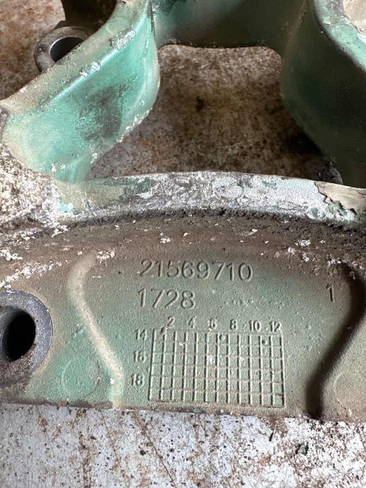 VOLVO FAN HUB BRACKET 21569710 - Frame/ Chassis for Truck: picture 2 VOLVO FAN HUB BRACKET 21569710 - Frame/ Chassis for Truck: picture 2