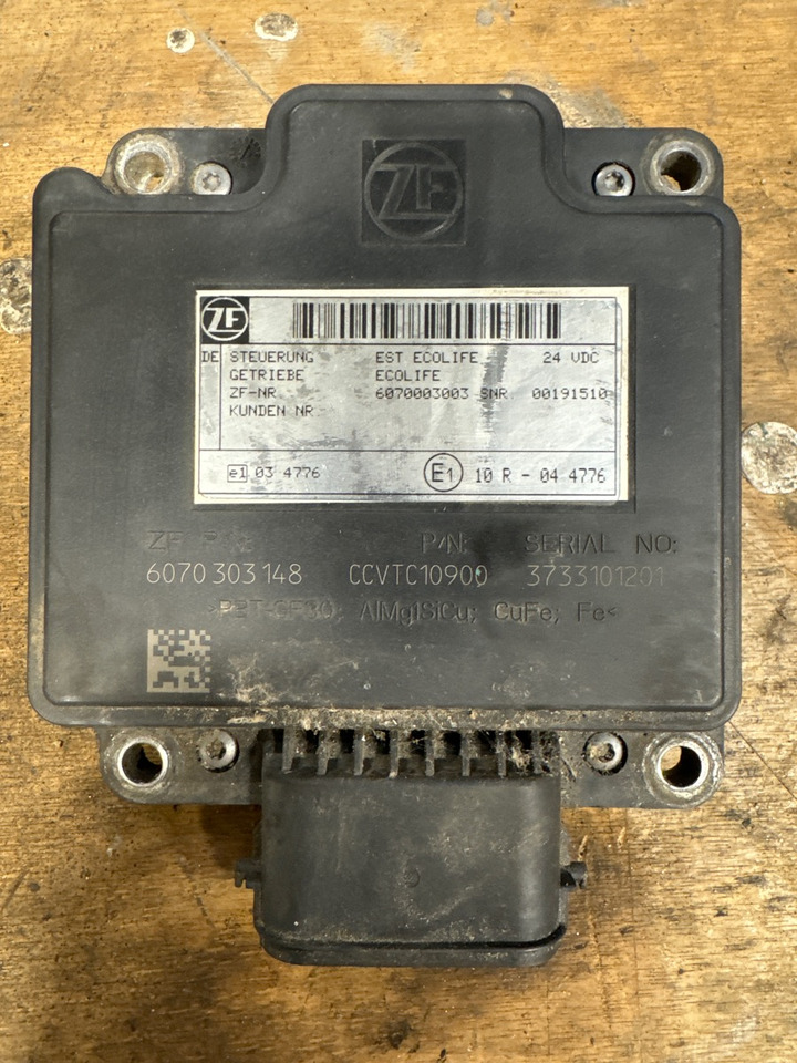 ZF ECU EST 6070003003 - Electrical system for Truck: picture 1 ZF ECU EST 6070003003 - Electrical system for Truck: picture 1