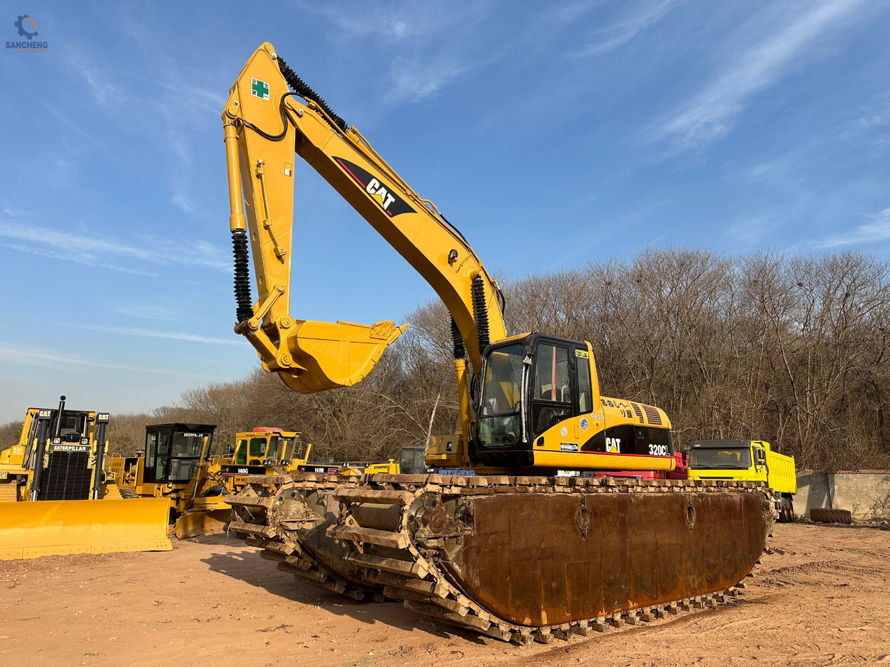 CAT 320CL - Amphibious excavator: picture 3 CAT 320CL - Amphibious excavator: picture 3