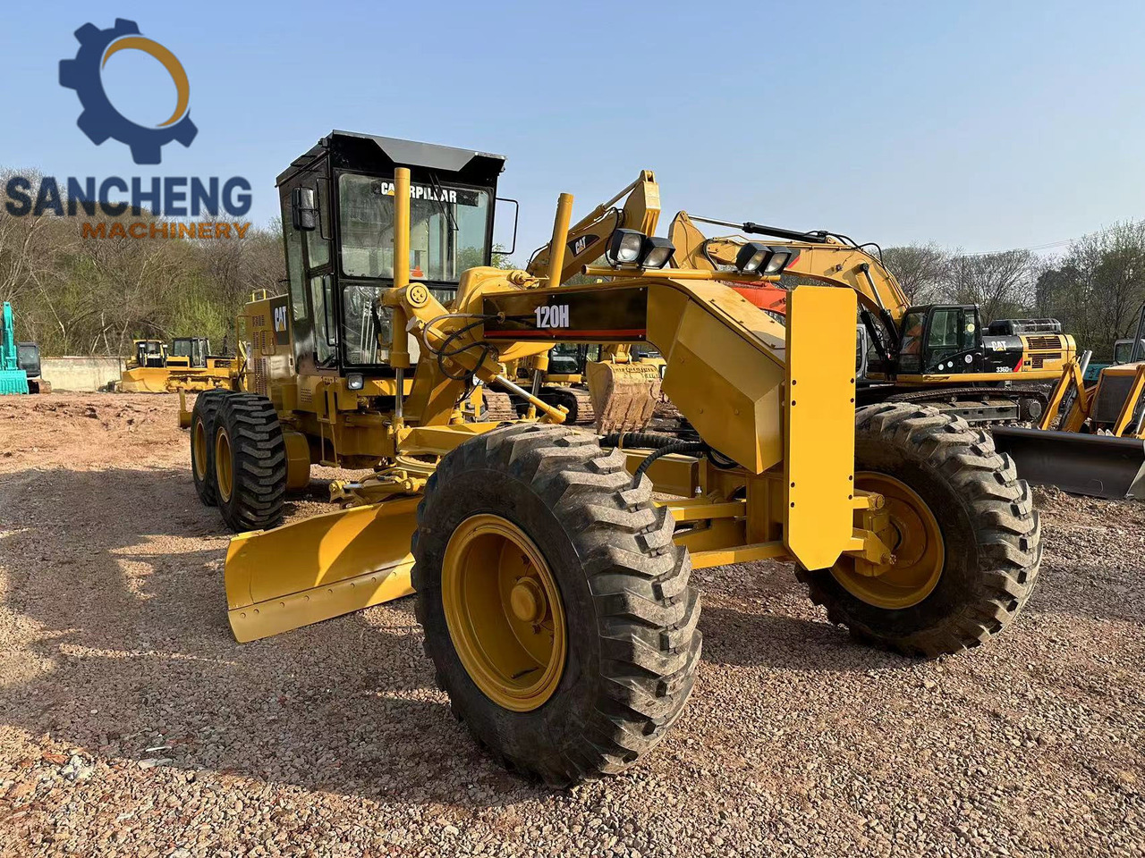 CATERPILLAR 120H - Grader: picture 2 CATERPILLAR 120H - Grader: picture 2