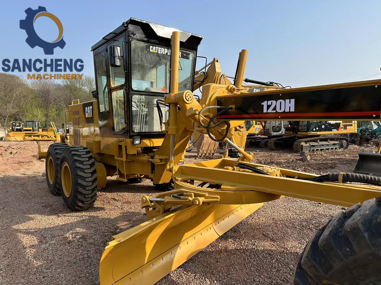 CATERPILLAR 120H - Grader: picture 2 CATERPILLAR 120H - Grader: picture 2