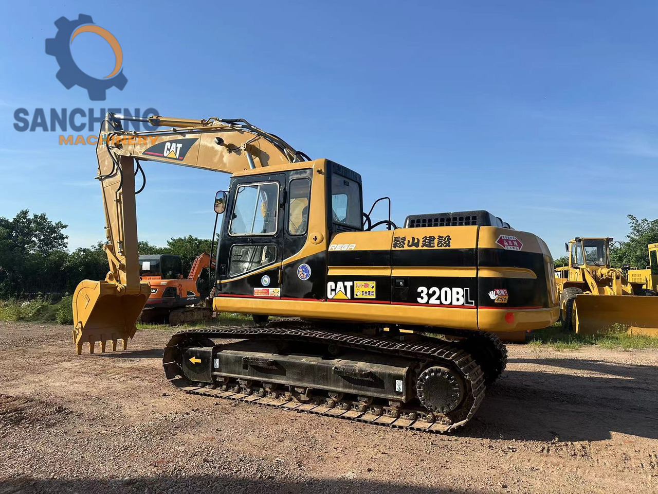 CATERPILLAR 320BL - Crawler excavator: picture 3 CATERPILLAR 320BL - Crawler excavator: picture 3