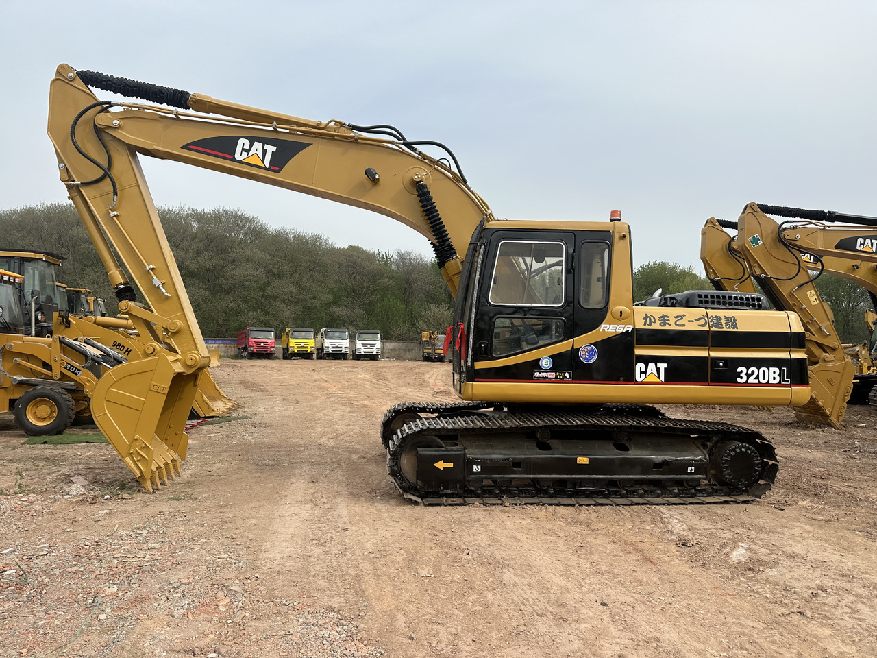 CATERPILLAR 320BL - Crawler excavator: picture 1 CATERPILLAR 320BL - Crawler excavator: picture 1