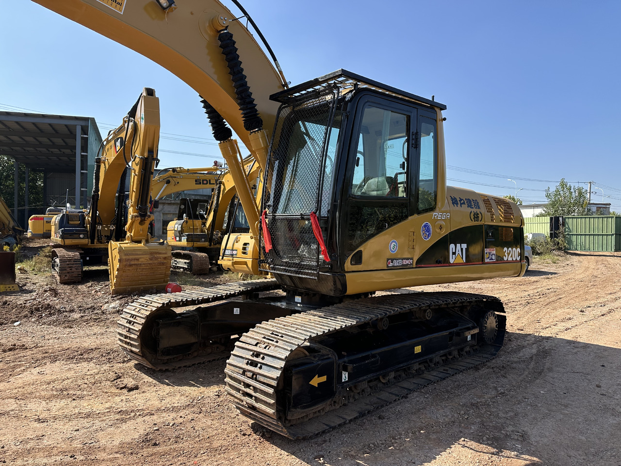 CATERPILLAR 320CL - Crawler excavator: picture 3 CATERPILLAR 320CL - Crawler excavator: picture 3