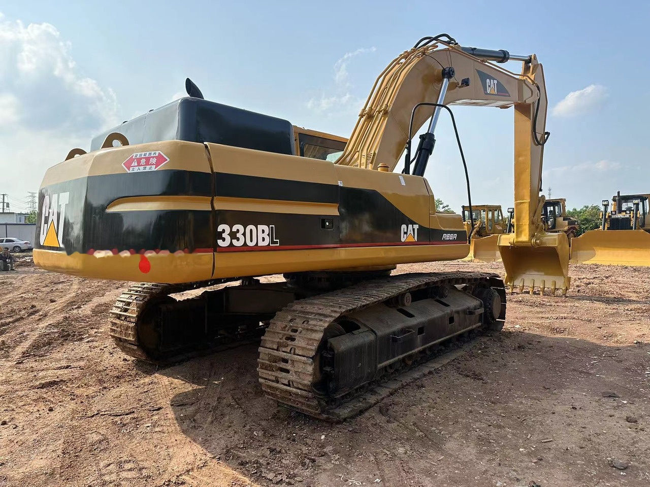CATERPILLAR 330BL - Crawler excavator: picture 1 CATERPILLAR 330BL - Crawler excavator: picture 1