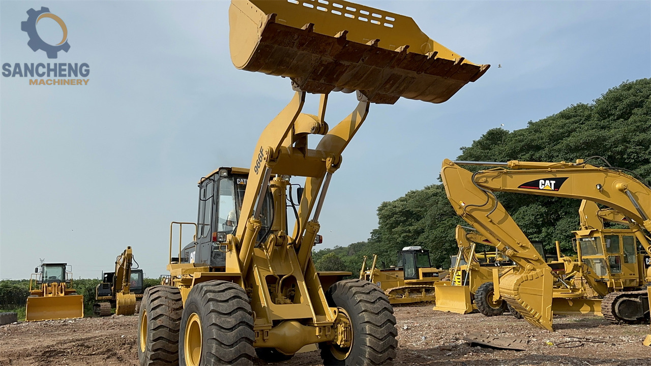 CATERPILLAR 966F - Wheel loader: picture 5 CATERPILLAR 966F - Wheel loader: picture 5