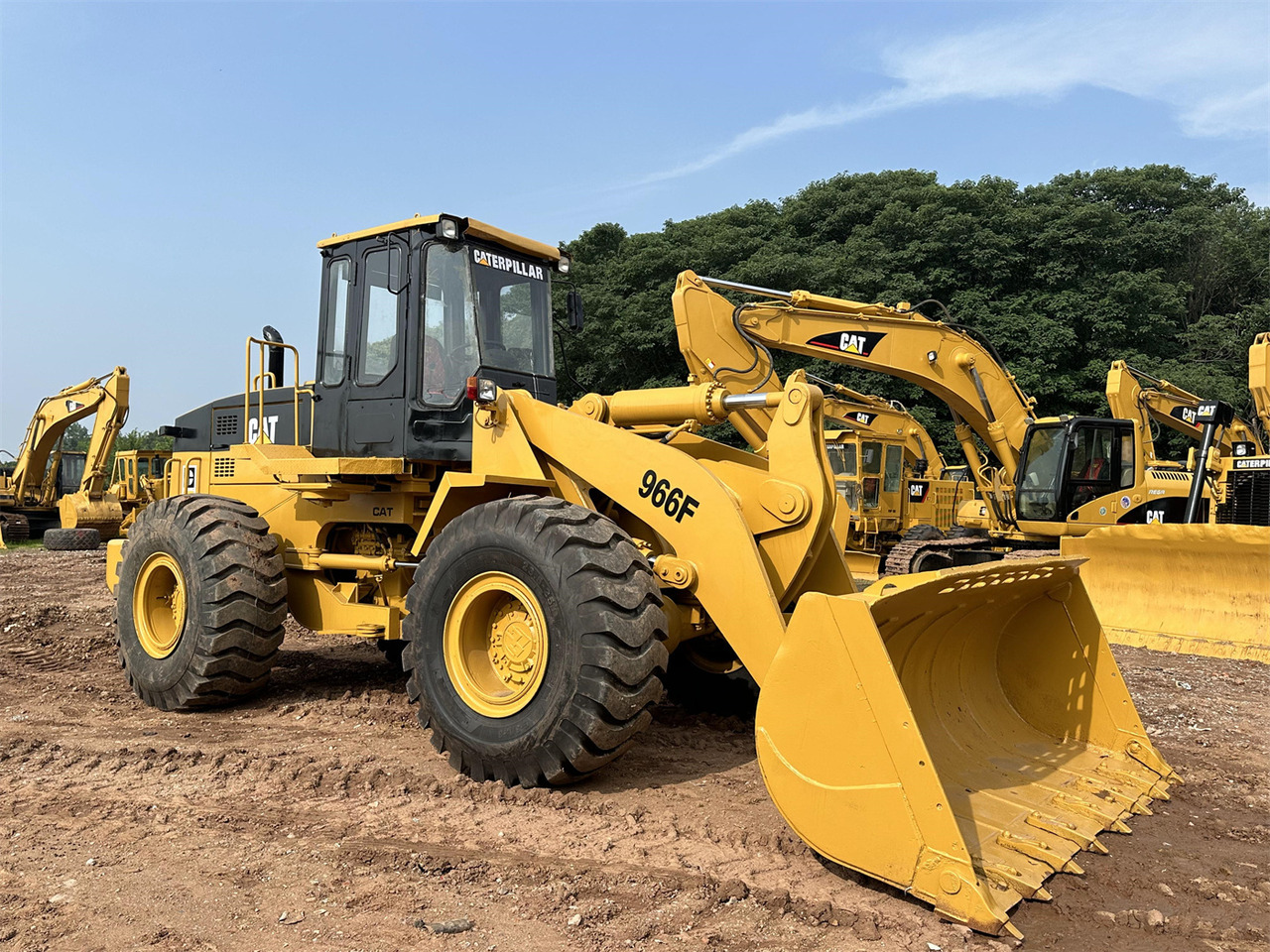 CATERPILLAR 966F - Wheel loader: picture 1 CATERPILLAR 966F - Wheel loader: picture 1