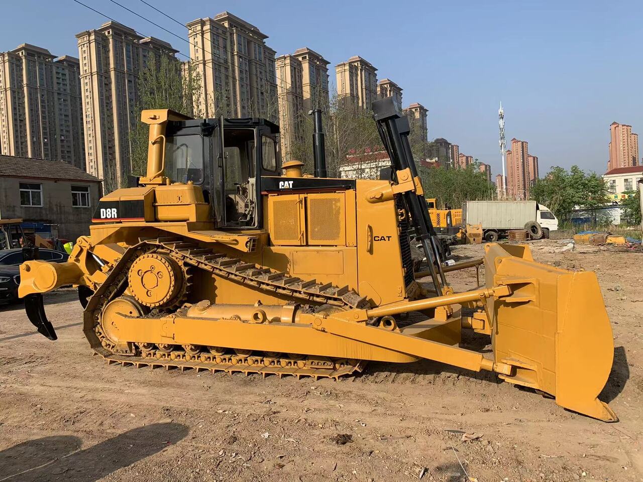 CATERPILLAR D8R - Bulldozer: picture 3 CATERPILLAR D8R - Bulldozer: picture 3