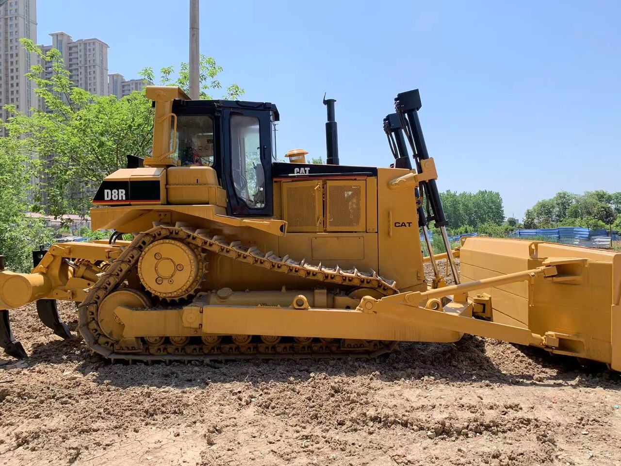 CATERPILLAR D8R - Bulldozer: picture 3 CATERPILLAR D8R - Bulldozer: picture 3