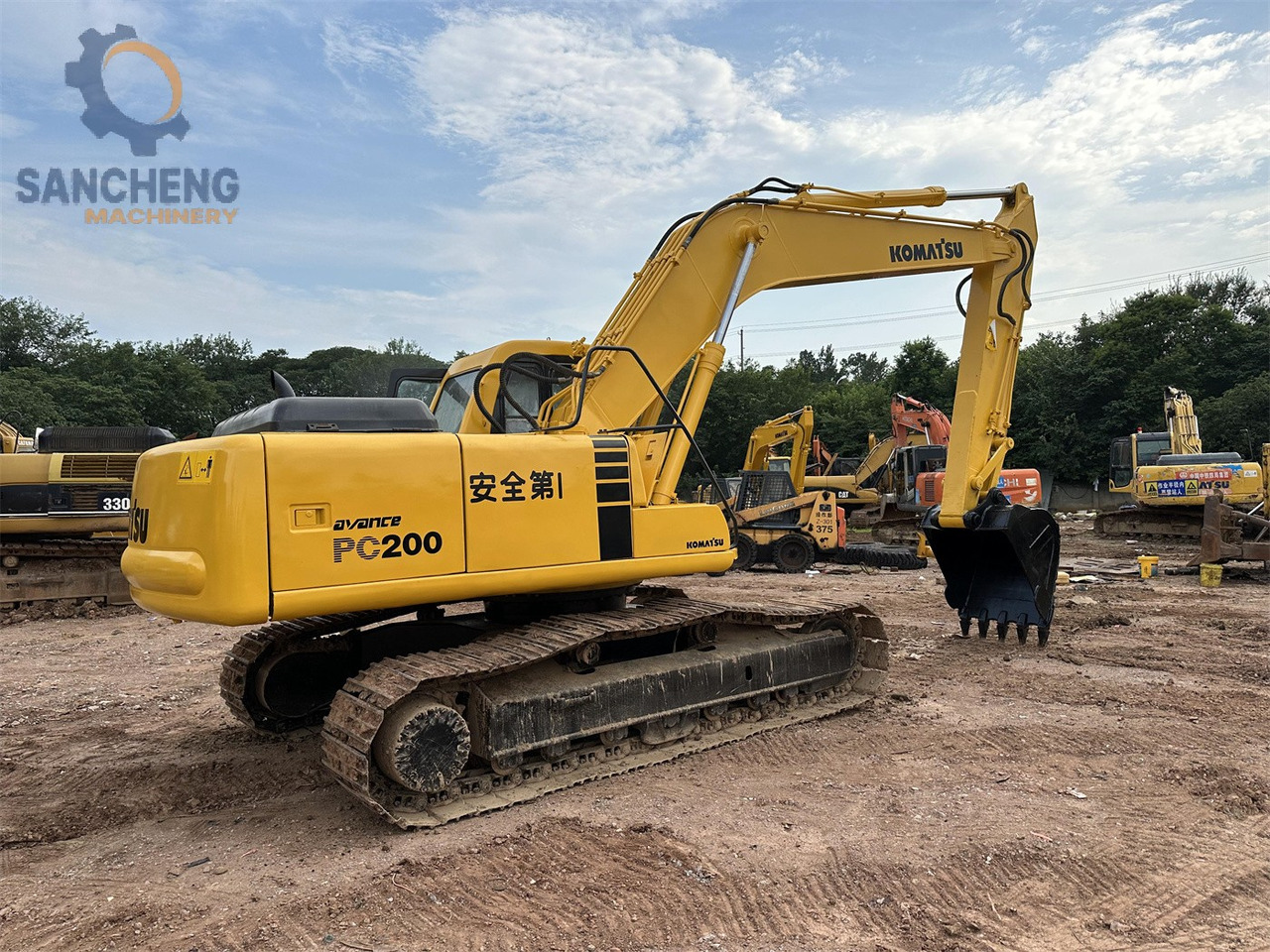 KOMATSU PC200-6 - Crawler excavator: picture 1 KOMATSU PC200-6 - Crawler excavator: picture 1