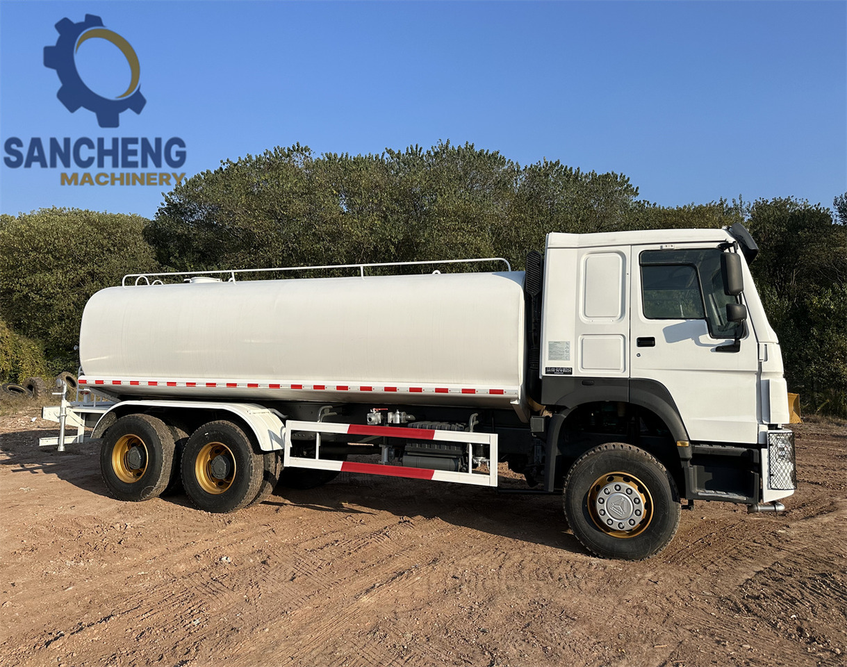 SINOTRUK HOWO 370HP 6x4 Water Tank Truck - Tank truck: picture 3 SINOTRUK HOWO 370HP 6x4 Water Tank Truck - Tank truck: picture 3