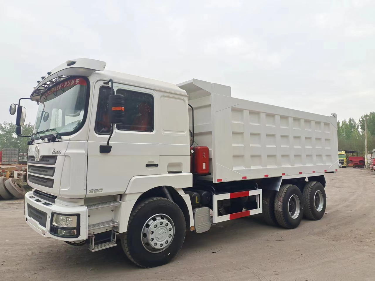 Shacman F3000 Dump Truck - Tipper: picture 1 Shacman F3000 Dump Truck - Tipper: picture 1