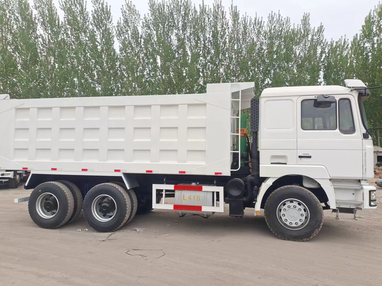 Shacman F3000 Dump Truck - Tipper: picture 4 Shacman F3000 Dump Truck - Tipper: picture 4