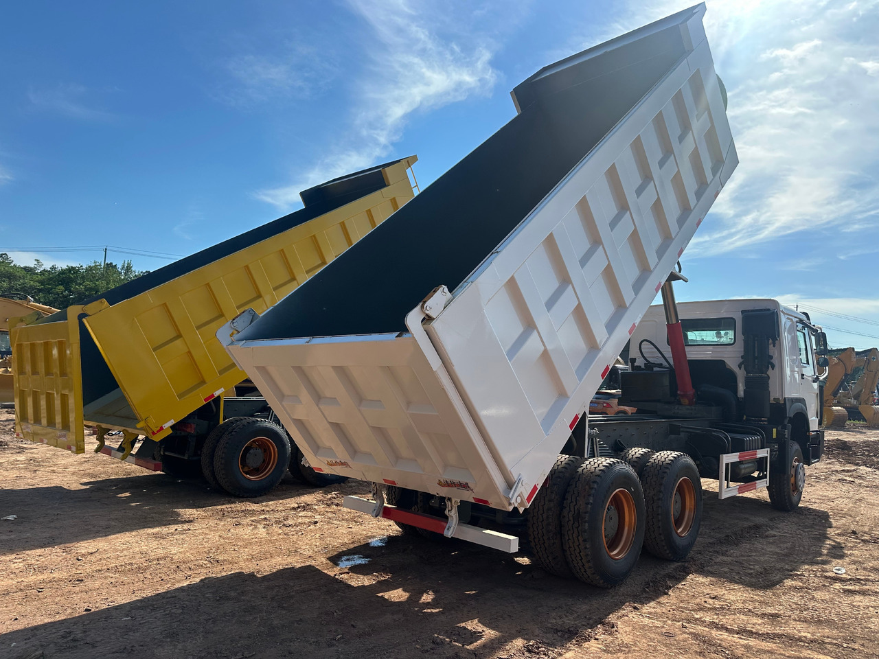 Sinotruk HOWO 400hp 6x4 tipper truck - Tipper: picture 5 Sinotruk HOWO 400hp 6x4 tipper truck - Tipper: picture 5